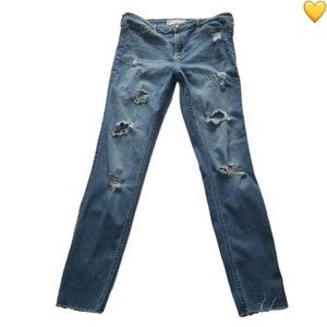 Hollister Skinny DIstressed Jeans Size 30